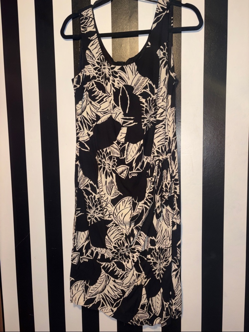 1990s Vintage Positive Attitude Black and Cream Floral Tank Sheath Dress 9/10